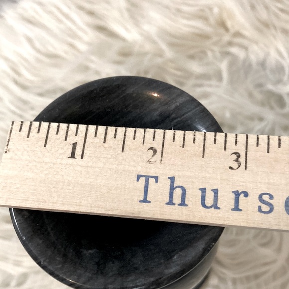 Black-Gray Marble Onyx Stone Carved Vase - Picture 11 of 11